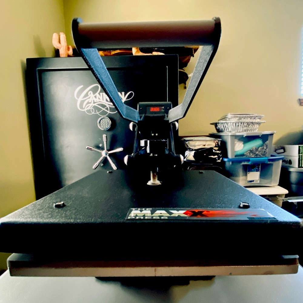 Stahl’s Hotronix Heat Press